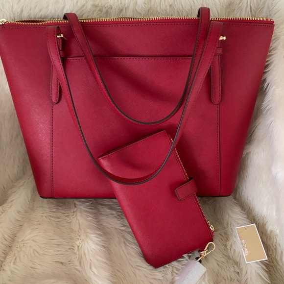 MICHAEL KORS TOTE & WRISTLET. SCARLET. NWT… - Picture 2 of 16